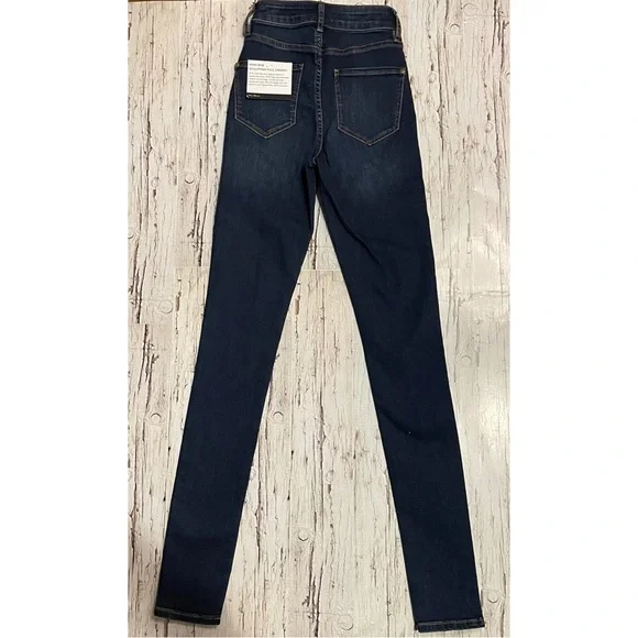 sculpting high rise skinny jeans - EVERNEW MELBOURNE (H&M) - Picture 2 of 5